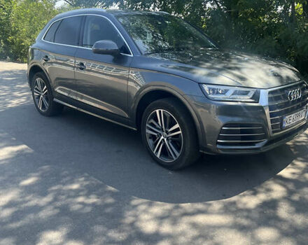 Сірий Ауді Ку 5, об'ємом двигуна 1.98 л та пробігом 65 тис. км за 40000 $, фото 5 на Automoto.ua