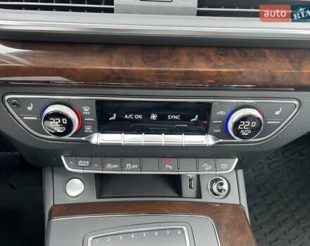 Серый Ауди Ку 5, объемом двигателя 0 л и пробегом 104 тыс. км за 27500 $, фото 41 на Automoto.ua