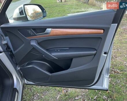 Сірий Ауді Ку 5, об'ємом двигуна 2 л та пробігом 77 тис. км за 28900 $, фото 32 на Automoto.ua