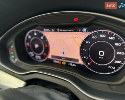 Серый Ауди Ку 5, объемом двигателя 1.97 л и пробегом 170 тыс. км за 32000 $, фото 4 на Automoto.ua