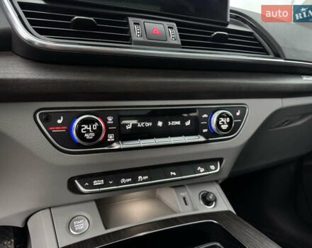 Серый Ауди Ку 5, объемом двигателя 1.98 л и пробегом 76 тыс. км за 32800 $, фото 11 на Automoto.ua