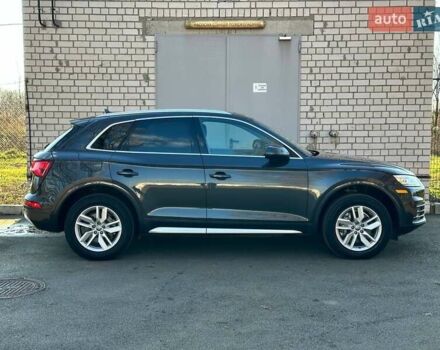 Сірий Ауді Ку 5, об'ємом двигуна 2 л та пробігом 34 тис. км за 29990 $, фото 15 на Automoto.ua