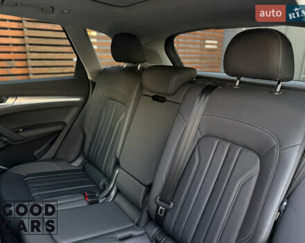 Серый Ауди Ку 5, объемом двигателя 1.98 л и пробегом 30 тыс. км за 52000 $, фото 30 на Automoto.ua