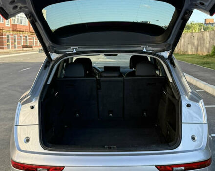 Серый Ауди Ку 5, объемом двигателя 2 л и пробегом 84 тыс. км за 33199 $, фото 19 на Automoto.ua