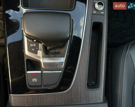 Серый Ауди Ку 5, объемом двигателя 2 л и пробегом 84 тыс. км за 33199 $, фото 15 на Automoto.ua