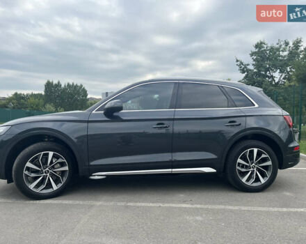 Серый Ауди Ку 5, объемом двигателя 2 л и пробегом 55 тыс. км за 36500 $, фото 2 на Automoto.ua