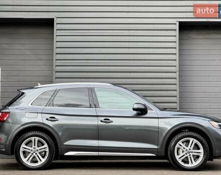 Серый Ауди Ку 5, объемом двигателя 1.98 л и пробегом 41 тыс. км за 51900 $, фото 10 на Automoto.ua