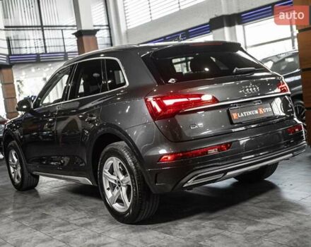 Серый Ауди Ку 5, объемом двигателя 1.98 л и пробегом 42 тыс. км за 36900 $, фото 58 на Automoto.ua