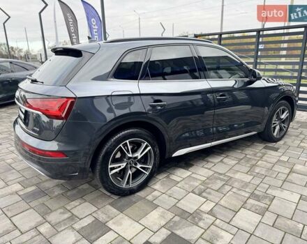 Серый Ауди Ку 5, объемом двигателя 3 л и пробегом 135 тыс. км за 44500 $, фото 2 на Automoto.ua