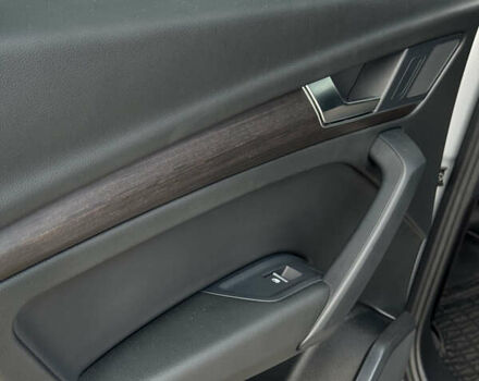 Серый Ауди Ку 5, объемом двигателя 1.98 л и пробегом 100 тыс. км за 38000 $, фото 22 на Automoto.ua