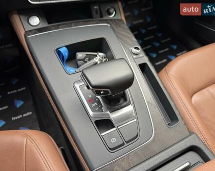 Серый Ауди Ку 5, объемом двигателя 3 л и пробегом 135 тыс. км за 44500 $, фото 28 на Automoto.ua