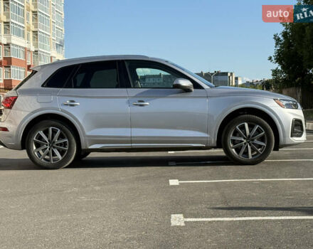 Серый Ауди Ку 5, объемом двигателя 2 л и пробегом 84 тыс. км за 33199 $, фото 3 на Automoto.ua