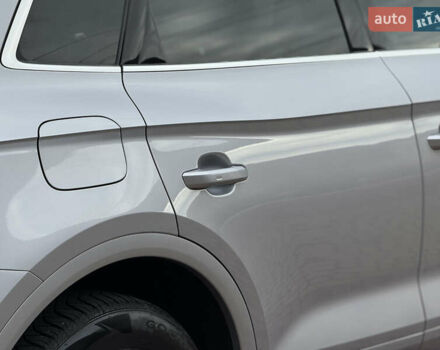 Серый Ауди Ку 5, объемом двигателя 2 л и пробегом 131 тыс. км за 30500 $, фото 27 на Automoto.ua