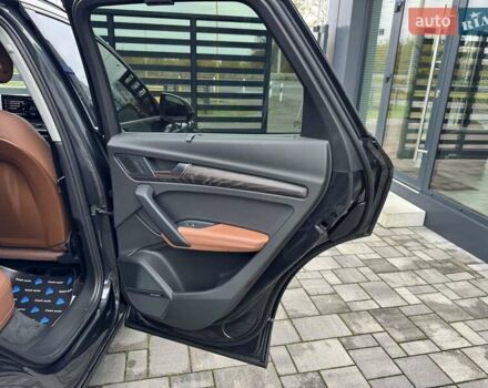 Серый Ауди Ку 5, объемом двигателя 3 л и пробегом 135 тыс. км за 44500 $, фото 39 на Automoto.ua