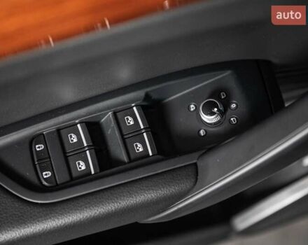 Серый Ауди Ку 5, объемом двигателя 1.98 л и пробегом 42 тыс. км за 36900 $, фото 53 на Automoto.ua