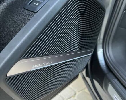 Серый Ауди Ку 5, объемом двигателя 1.97 л и пробегом 108 тыс. км за 42500 $, фото 12 на Automoto.ua