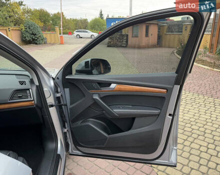 Серый Ауди Ку 5, объемом двигателя 2 л и пробегом 132 тыс. км за 30500 $, фото 62 на Automoto.ua