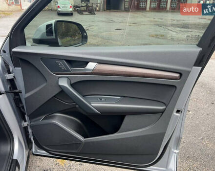 Серый Ауди Ку 5, объемом двигателя 1.98 л и пробегом 116 тыс. км за 33500 $, фото 28 на Automoto.ua