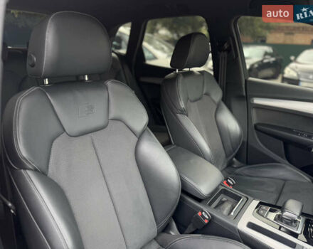 Серый Ауди Ку 5, объемом двигателя 3 л и пробегом 63 тыс. км за 52500 $, фото 41 на Automoto.ua