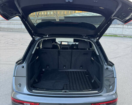 Сірий Ауді Ку 5, об'ємом двигуна 1.98 л та пробігом 25 тис. км за 39800 $, фото 42 на Automoto.ua