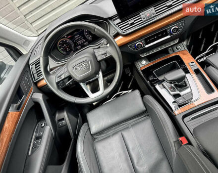 Серый Ауди Ку 5, объемом двигателя 1.98 л и пробегом 41 тыс. км за 51900 $, фото 15 на Automoto.ua