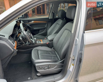 Серый Ауди Ку 5, объемом двигателя 2 л и пробегом 131 тыс. км за 30500 $, фото 33 на Automoto.ua