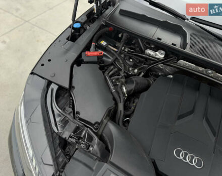 Серый Ауди Ку 5, объемом двигателя 3 л и пробегом 63 тыс. км за 52500 $, фото 49 на Automoto.ua