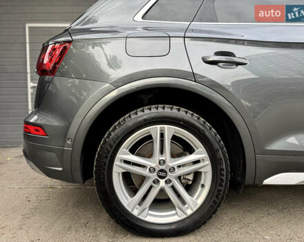 Серый Ауди Ку 5, объемом двигателя 1.98 л и пробегом 41 тыс. км за 51900 $, фото 13 на Automoto.ua