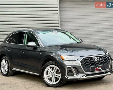 Серый Ауди Ку 5, объемом двигателя 1.98 л и пробегом 41 тыс. км за 51900 $, фото 4 на Automoto.ua