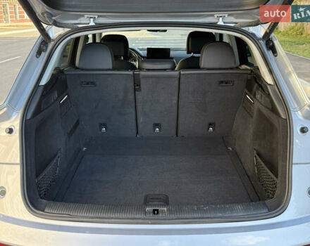 Серый Ауди Ку 5, объемом двигателя 2 л и пробегом 84 тыс. км за 33199 $, фото 20 на Automoto.ua