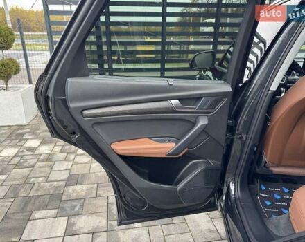 Серый Ауди Ку 5, объемом двигателя 3 л и пробегом 135 тыс. км за 44500 $, фото 30 на Automoto.ua