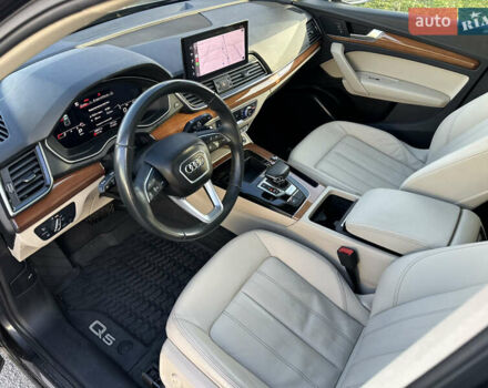 Серый Ауди Ку 5, объемом двигателя 1.98 л и пробегом 59 тыс. км за 36000 $, фото 18 на Automoto.ua