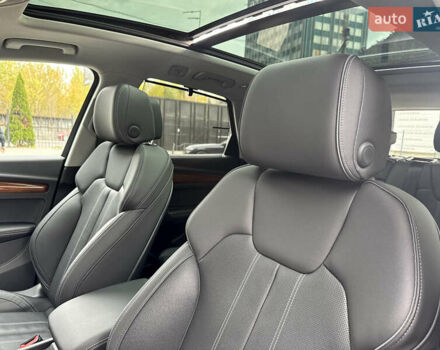 Серый Ауди Ку 5, объемом двигателя 1.98 л и пробегом 41 тыс. км за 51900 $, фото 20 на Automoto.ua