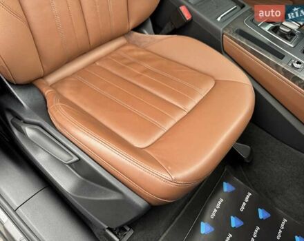 Серый Ауди Ку 5, объемом двигателя 3 л и пробегом 135 тыс. км за 44500 $, фото 42 на Automoto.ua