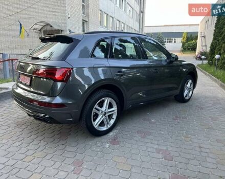 Серый Ауди Ку 5, объемом двигателя 1.97 л и пробегом 108 тыс. км за 42500 $, фото 7 на Automoto.ua