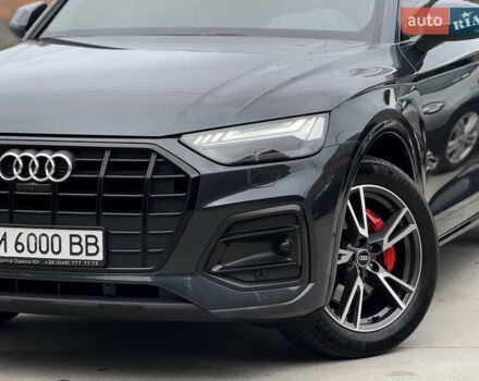 Серый Ауди Ку 5, объемом двигателя 3 л и пробегом 63 тыс. км за 52500 $, фото 1 на Automoto.ua