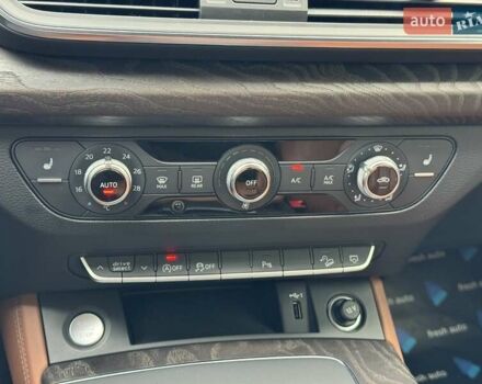 Серый Ауди Ку 5, объемом двигателя 3 л и пробегом 135 тыс. км за 44500 $, фото 27 на Automoto.ua