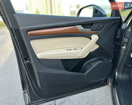 Серый Ауди Ку 5, объемом двигателя 1.98 л и пробегом 59 тыс. км за 36000 $, фото 21 на Automoto.ua