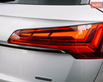 Серый Ауди Ку 5, объемом двигателя 1.98 л и пробегом 46 тыс. км за 35000 $, фото 4 на Automoto.ua