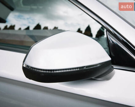 Серый Ауди Ку 5, объемом двигателя 1.98 л и пробегом 46 тыс. км за 35000 $, фото 5 на Automoto.ua