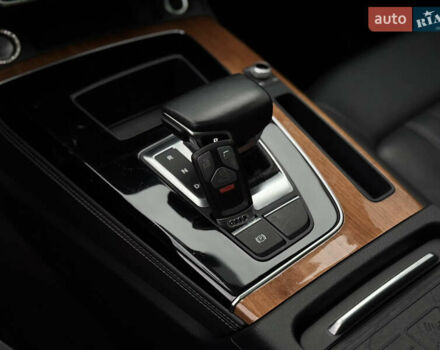 Серый Ауди Ку 5, объемом двигателя 2 л и пробегом 131 тыс. км за 30500 $, фото 47 на Automoto.ua