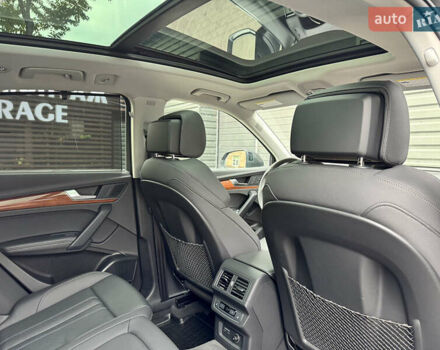 Серый Ауди Ку 5, объемом двигателя 1.98 л и пробегом 41 тыс. км за 51900 $, фото 29 на Automoto.ua