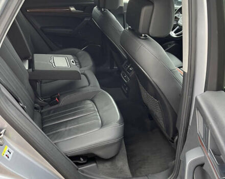 Серый Ауди Ку 5, объемом двигателя 1.98 л и пробегом 153 тыс. км за 29500 $, фото 24 на Automoto.ua