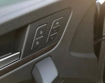 Серый Ауди Ку 5, объемом двигателя 1.98 л и пробегом 50 тыс. км за 39500 $, фото 25 на Automoto.ua