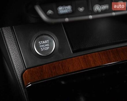 Серый Ауди Ку 5, объемом двигателя 1.98 л и пробегом 42 тыс. км за 36900 $, фото 42 на Automoto.ua