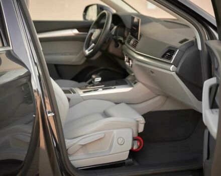 Сірий Ауді Ку 5, об'ємом двигуна 2 л та пробігом 60 тис. км за 24500 $, фото 14 на Automoto.ua