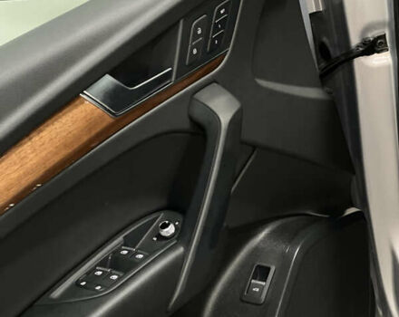 Серый Ауди Ку 5, объемом двигателя 1.98 л и пробегом 18 тыс. км за 34700 $, фото 23 на Automoto.ua