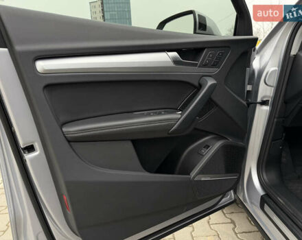 Серый Ауди Ку 5, объемом двигателя 2 л и пробегом 46 тыс. км за 33900 $, фото 26 на Automoto.ua