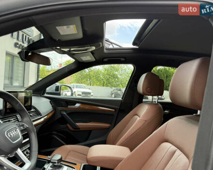 Сірий Ауді Ку 5, об'ємом двигуна 2 л та пробігом 23 тис. км за 39900 $, фото 67 на Automoto.ua