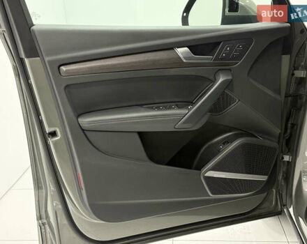 Серый Ауди Ку 5, объемом двигателя 1.98 л и пробегом 39 тыс. км за 44900 $, фото 26 на Automoto.ua